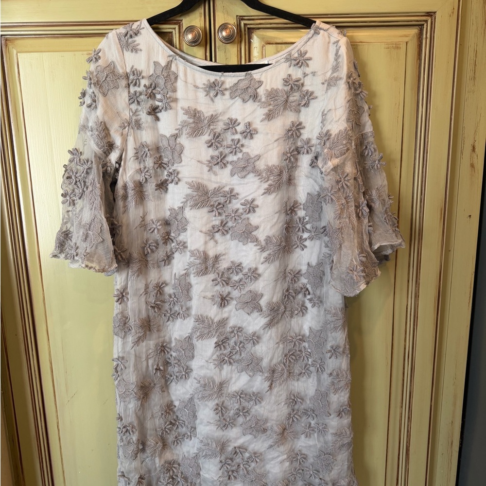 Elegant Floral Lace Dress in Cream